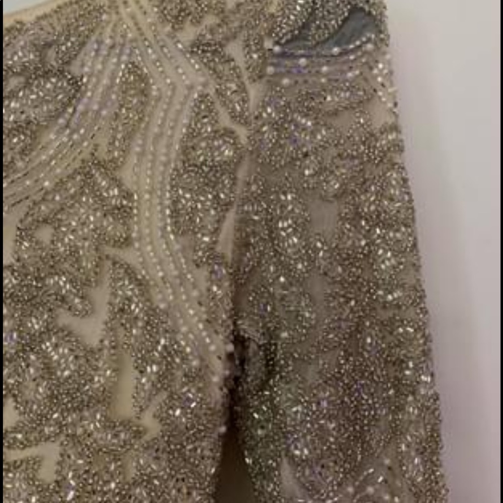 Formal dress - Picture 7 of 16